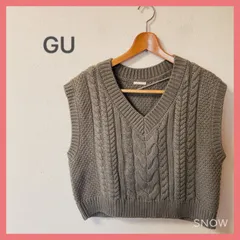 ■GU ジーユー　レディース　ニットベスト　サイズM カーキ