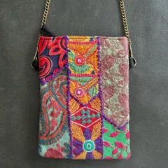 刺繍チェーンバッグ　サコッシュ　ポシェット　D