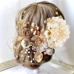 ミルクティーダリア　金箔付き◆成人式、結婚式、和装髪飾り　振袖や白無垢、前撮り、水引き、造花髪飾り