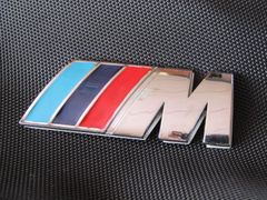 ● BMW M TYPE メタル製 ラウンドタイプ エンブレム 新品未使用品！