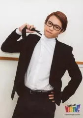 【中古】生写真(ジャニーズ) ジャニーズWEST/中間淳太/膝上・衣装黒・白・スーツ・眼鏡・左手腰/「ジャニーズWEST LIVE TOUR 2019 WESTV!」オリジナルフォト