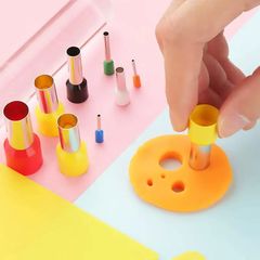 Item thumbnail for item 7c954f40-3ec0-42b4-95e2-2c1eca09ace7