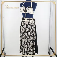 ベリーダンス オリエンタル 衣装 上下セット ブラック系 黒 ホワイト系 白 ラインストーン ビーズ ラメ 花柄 舞台 発表会 イベント コスチューム ブラック 系 おしゃれ 可愛い トップス スカート セット 花柄デザイン パフォーマンス ダンスイベント