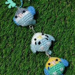 インコちゃんのあみぐるみの3連チャーム(A)