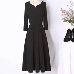 エレガント デコルテあき Vネック 黒 フレアワンピース 七分丈 無地 ミディアム お呼ばれ ドレス ワンピース 膝下 袖あり 7分袖 七分袖 襟なし Aライン ファスナー かわいい 大人可愛い きれいめ シンプル 大人 上品 おしゃれ 大人女子 こなれ感 ク