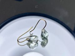 P27 一点物 希少石 天然 緑水晶 グリーン アメシスト ピアス 金属アレルギー対応