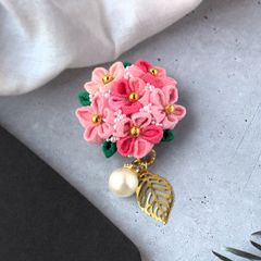❁紫陽花ピンク帯留め♡着物・浴衣帯締め飾り大人かわいいつまみ細工アクセサリー❁フッション小物・真田紐・三分紐用帯留め＜送料込み＞