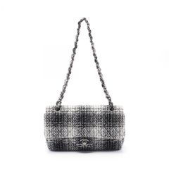 シャネル CHANEL ショルダーバッグ マトラッセ ブラック/ホワイト ファブリック マトラッセ ダブルフラップチェーンショルダー レディース Used A