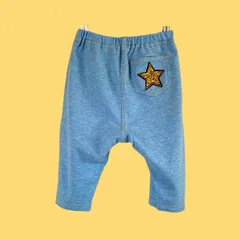 スターモチーフのスパンコールパンツ