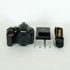[シャッター数20,573回｜純正バッテリー2個付] Nikon D5600 ボディ / ニコンFマウント / デジタル一眼レフ / APS-C