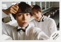 【中古】生写真(ジャニーズ) なにわ男子/高橋恭平・大西流星/横型・バストアップ・衣装白・右手頭・大西口すぼめ・高橋眉間にシワ寄せ/「ジャニーズJr.8・8祭り～東京ドームから始まる～」セルフィー/公式生写真