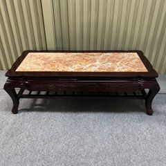 皇室級の気品 子羊革張り 高級リビング テーブル 北谷 KITfurniture