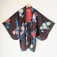 Japanese Vintage Haori Long Chrysanthemum pattern Silk Kimono Gown Old-ⅽloth 長羽織 羽織 正絹 縮緬 菊唐草 古布 時代布 一点物 大正浪漫 和洋折衷