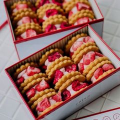 エシレButter パルミエ２缶セット Amazon.co.jp: エシレ ECHIRE サブレ・エシレ ガレット・エシレ