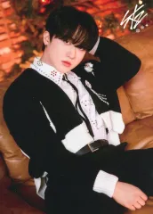 【中古】キャラカード チャンビン(腰上/左手：頭) ランダムトレーディングカード 「Stray Kids Xmas POPUP STORE 2023」