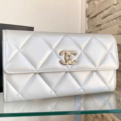 CHANEL 長財布 マトラッセ ラムスキン ココマーク グレー(灰色)