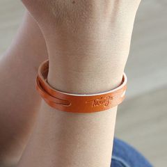 レザーブレスレット キャメル T-12 レザー 牛革 本革 皮 ペアにもお奨め！ バングル シングル巻
