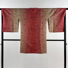 【美品】 道行 身丈95cm 裄丈67cm M 和装コート 角衿 蝶 草花 ぼかし 濃ピンク 正絹 秀品 【中古】