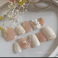 ネイルチップ　成人式　結婚式　ブライダル　フラワー　ピンク　白