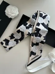 新作CHANEL☆入手困難シャネルピアス カメリア 直営1点 (CHANEL