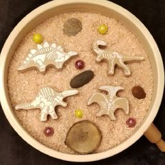 ☆ 木製ペグドール (両面絵付タイプ)   恐竜の世界へタイムスリップ～Timeslip to Dino-World!