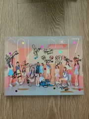 IZ*ONE 全員サイン入りCD BLOOM*IZ IZ*ONE 全員サイン入りCD BLOOM*IZ - メルカリ