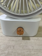 卓上扇風機 静音 風量調整 usb 充電 左右首振り コンパクト ミニ扇風機 ポータブル 風量10段階   展示品