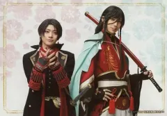 【中古】生写真(男性) 佐藤流司(加州清光)・有澤樟太郎(和泉守兼定)/横型・膝上・キャラクターショット/「ミュージカル 『刀剣乱舞』 ～幕末天狼傳 2020～」ランダムブロマイド 戦闘ver.
