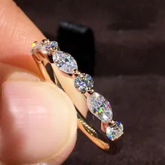 モアサナイト 1ct ヘイローリング　8号ほど モアサナイト 1ct ヘイローリング　8号ほど