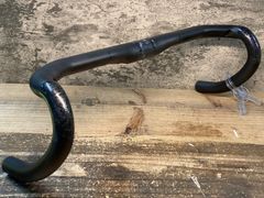 IU558 3T SUPERERGO LTD ドロップハンドル カーボン Φ31.8mm ブラケットC-C420mm ※クランプ皺ありのためジャンク