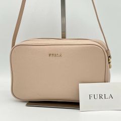 ✨極美品✨️FURLA LILLI ショルダーバッグ カメラバッグ 斜め掛け