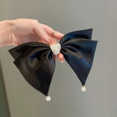 リボン ヘアクリップ サテン風生地 ブラック 黒 大きめ 気品 学院風 韓国風 ビジュー 上品 大人可愛い ヘアアクセサリー ヘアピン 女子会 デート おしゃれ 成人式 入学式 卒業式 発表会 結婚式 披露宴  髪留め まとめ髪 