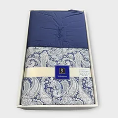 美品未使用　イヴサンローラン　シルク混綿毛布　YSL総柄ビッグロゴ 美品未使用 イヴサンローラン シルク混綿毛布 YSL総柄ビッグロゴ