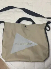 2025年最新】AND WANDER メッセンジャーの人気アイテム - メルカリ