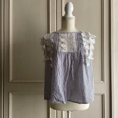 E 花柄 ストライプ 刺繍 レース ブラウス シャツ トップス　フリル　可愛い お呼ばれ　デート　オフィスカジュアル　食事会　ブルー 青 藍色 ネイビー 紺色　BLUE　NAVY　ホワイト オフホワイト アイボリー 白 シロ