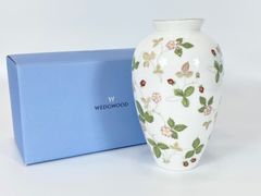 ウェッジウッド ワイルドストロベリー 花瓶 未使用保管品