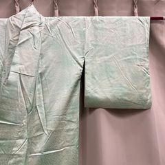 【特価】逸品 美品 正絹 中国三大刺繍 スワトウ刺繍 汕頭刺繍 相良刺繍 女性 婦人 レディース 和装小物 和装 着物 留袖 訪問着 振袖 浴衣 B111313