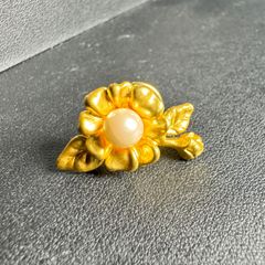 【24時間以内発送】KENZO 真珠 パール ピンブローチ アクセサリー ヴィンテージ ピンバッチ