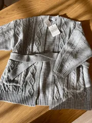 新品未使用　グローバルワーク　ニットカーディガン