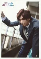 【中古】生写真(男性) 超特急/リョウガ(船津稜雅)/膝上・衣装グレー・前屈み・右手上げ/「BULLET TRAIN ARENA TOUR 2019-2020『Revolucion viva ～Shine Bright New Year～』」1/5東京会場限定