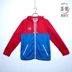 USED【 Levi's 】ポリエステルパーカー