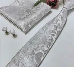 ネクタイ　ポケットチーフ　カフスボタン　3点セット　ペイズリー柄 　シルバー　ホワイト色　結婚式　発表会　クリスマス　パーティー　イベント　卒業式　入社式　入学式　ダンスパーティー　スーツ　ワイシャツ メンズネクタイ 3点 セット　格安　小物