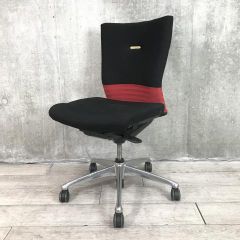 [中古]オカムラ（okamura）製 フィーゴチェア！[ECB]