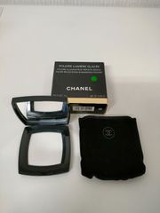 CHANEL　プードゥルルミエール限定色グラッセ