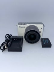 Canon M10 キヤノン　上部に微細な傷あり