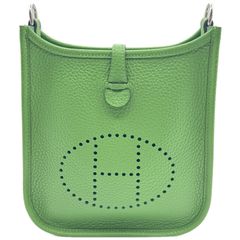 エルメス(HERMES) エブリンTPM(16) ヴェールユッカ トリヨンクレマンス シルバー金具 W刻印(2024年製造) 新品 レディース ショルダーバッグ