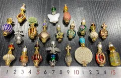 c27. ミニチュア香水瓶チャーム 20個セット ハンドメイド　まとめ売り
