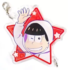 【中古】キーホルダー・マスコット(キャラクター) おそ松 「おそ松さん MATSUNO BROTHERS DANCING!!!×THEキャラSHOP つながるアクリルキーホルダー」