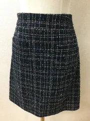 アズノウアズPINKY　タグ付き未使用！ 濃紺ベースのツイード調スカート グリーンやシルバーラメなど