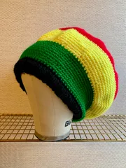 ラスタBigベレー帽✳︎でっかいラスタ帽✳︎ラスタカラーのニット帽✳︎Rasta big beret✳︎ラスタカラー巨大ベレー帽✳︎大きいラスタ帽✳︎ラスタニット帽✳︎手編みニット帽✳︎Handknit✳︎フリーサイズ✳︎男女兼用✳︎被り口ゴム入り